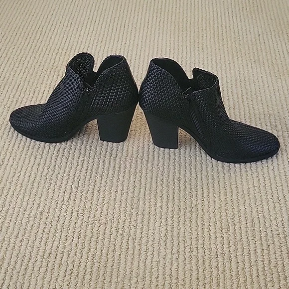 Esprit Woven Black Booties - Picture 2 of 6